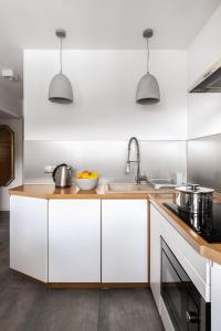 Kuchyňa alebo kuchynka v ubytovaní Apartament z Widokiem