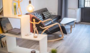 Posedenie v ubytovaní TarracoHomes, TH157 Estudio Contemporáneo Sedassos