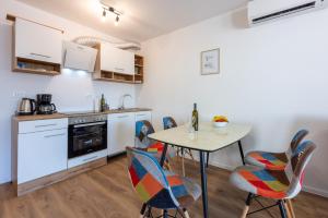 Gallery image of Luxury Apartments Lovorka 1 & 2**** in Selce +29 photos