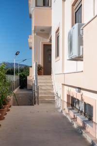 A balcony or terrace at Libyan Sea Luxury Apartment 1