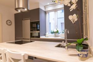 Zdjęcie z galerii obiektu Bilbao Plaza Campuzano de Bilbao Suites, elegante y céntrico w mieście Bilbao