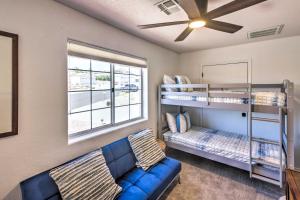 Galería fotográfica de Luxe Home with Detached Casita and Furnished Patio! en Bullhead City