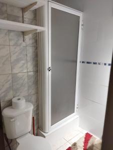 Vonios kambarys apgyvendinimo įstaigoje Casa Roble Añejo Bed & Breakfast