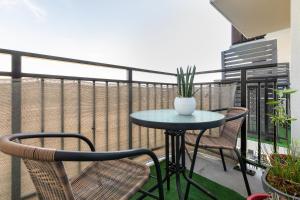Balkón alebo terasa v ubytovaní P&O Serviced Apartments - Dionizosa