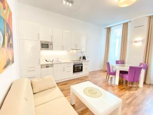 Kuchyňa alebo kuchynka v ubytovaní Steiner Residences Vienna Taborstrasse
