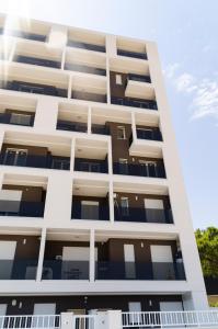 Foto dalla galleria di [ApuliaLux] Design Apartment - Relax, SPA e Free Parking a Bari