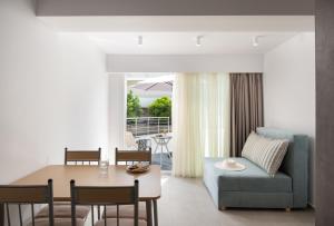 Posezení v ubytování Hanioti Central Hotel