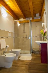 Un baño de La Cascina B&B