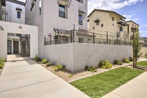 Gallery image of Executive Chandler Townhome with Community Perks in Chandler