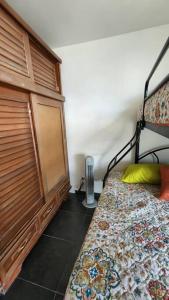 Ein Bett oder Betten in einem Zimmer der Unterkunft Mundo y maletas 2