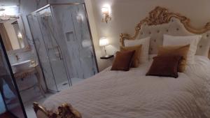 Zdjęcie z galerii obiektu Appartement baroque Sully w mieście Sully-sur-Loire