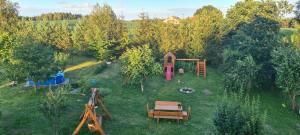 Children's play area sa Dworek Wiatrów