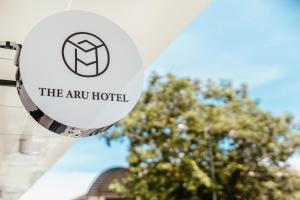 Certifikát, hodnocení, plakát nebo jiný dokument vystavený v ubytování The Aru Hotel at Aru Suites