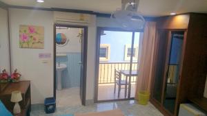 Balkón nebo terasa v ubytování Baan Ketkeaw Guest House 2