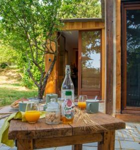 Nápoje v ubytování Hameau d'hôtes La Roseraie-Drôme