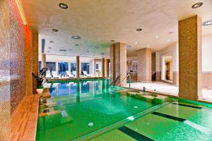 Bazén v ubytování Hotel Fiuggi Terme Resort & Spa nebo v jeho okolí
