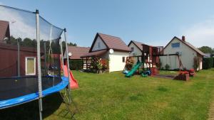 Ο χώρος παιχνιδιού για παιδιά στο domki rainers