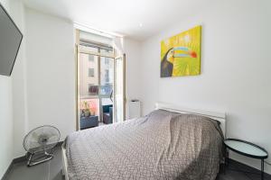 Super appartement au cœur de Nice! Bonnes vacances tesisinde bir odada yatak veya yataklar