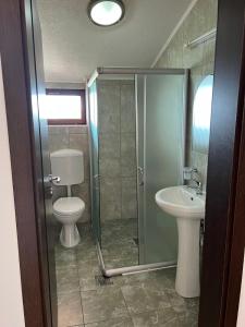 Phòng tắm tại Villa Fania