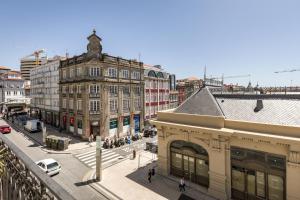 an overhead view of a city street with buildings at Apartment Bolhao Market by Sweet Porto in Porto