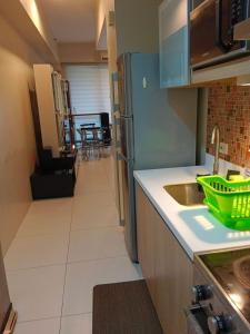 Afbeelding uit fotogalerij van Pico Beach Front Condo in Nasugbu