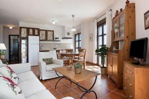 A kitchen or kitchenette at Cobijadas75 Mayorazgo