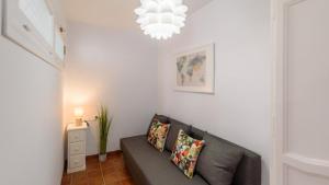 A seating area at Apartamento Mirasierra 2 Frigiliana by Ruralidays