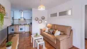 A kitchen or kitchenette at Apartamento Mirasierra 2 Frigiliana by Ruralidays