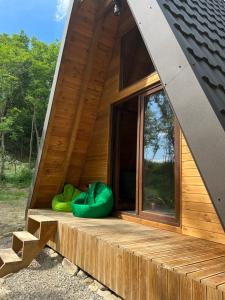 Budova, kde se prázdninový dům nachází + 27 fotografií