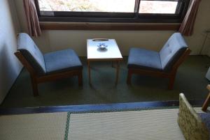 Uma área de estar em Toya Kanko Hotel