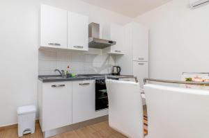 Köök või kööginurk majutusasutuses Apartment Lea