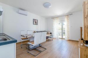 Posezení v ubytování Apartment Lea + 9 fotografií