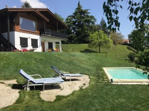 Πισίνα στο ή κοντά στο Villa Tirolese