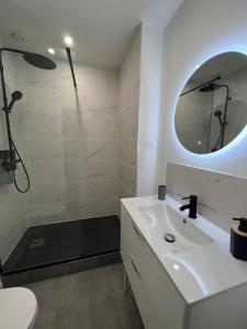 Un baño de Casa Faro - Joli T2 - Hyper Centre Brive Rue Commerçante