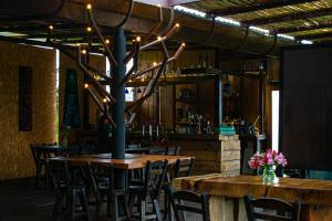Restaurace v ubytování La Meca Glamping