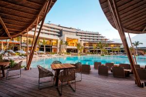 Бассейн в Secrets Moxché Playa del Carmen - Adults Only - All Inclusive или поблизости