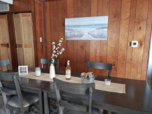 Galeriebild der Unterkunft Lake View Cottage on Lake Erie in Ashtabula