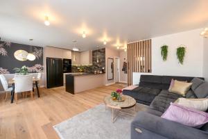 Posedenie v ubytovaní S design apartment