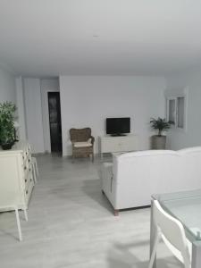 Telewizja i/lub zestaw kina domowego w obiekcie Hormaza Chiclana