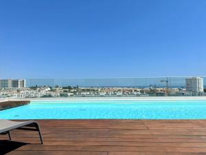 Bazén v ubytování Albufeira Panoramic View With Pool by Homing nebo v jeho okolí