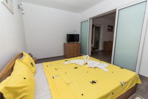 Postel nebo postele na pokoji v ubytování ZAMBILELOR 3