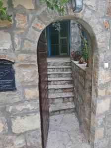 Fotografie z fotogalerie ubytování Sea-side Old Stone Villa with a private Garden v destinaci Budva