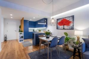 Kuchyň nebo kuchyňský kout v ubytování Impresionante apartamento en Plaza de Galicia
