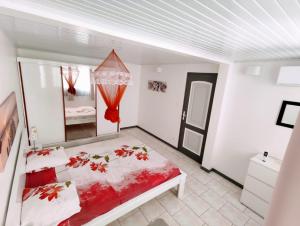 Postel nebo postele na pokoji v ubytování Dany Lodge - Spacieux T2 à 5 minutes de la plage en voiture