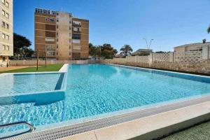 Bazén v ubytování Espanhouse Margaret apartment nebo v jeho okolí