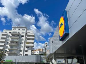 Budova, v ktorej sa apartmán nachádza