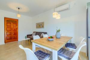 Χώρος καθιστικού στο Villa Izabela with private pool and beautiful view
