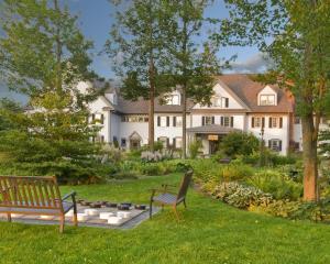 Photo de la galerie de l'établissement The Essex Resort & Spa, à Burlington