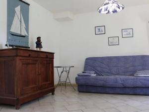 Zdjęcie z galerii obiektu Maison Calme avec Jardin, Proche Plage et Pistes Cyclables - 6 Couchages - FR-1-246A-144 w mieście Saint-Georges-dʼOléron
