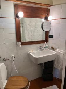 A bathroom at Il Nido a Portovenere
